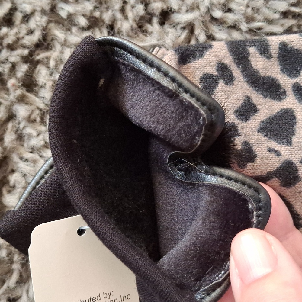NWT Cheetah Print Gloves - Picture 6 of 6